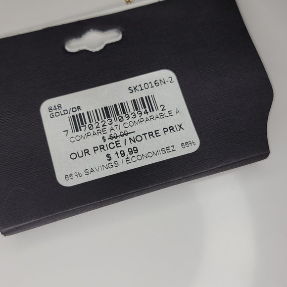 NWT Saks Fifth Avenue Necklace Triple Chain - Picture 4 of 5